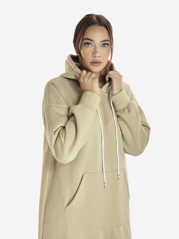 Elara Kleid in Beige