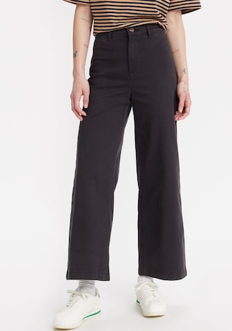 LEVI'S ® Wide leg Chino Pants in Black: front