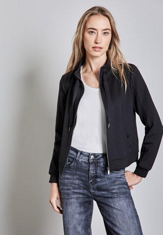 STREET ONE Sweatjacke in Schwarz: Vorderseite