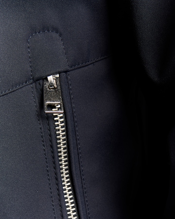 Lyle & Scott Tussenjas in Blauw