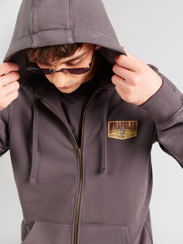 WRANGLER Кофта на молнии в Серый