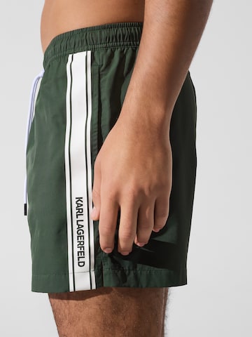 žalia Karl Lagerfeld Maudymosi šortai