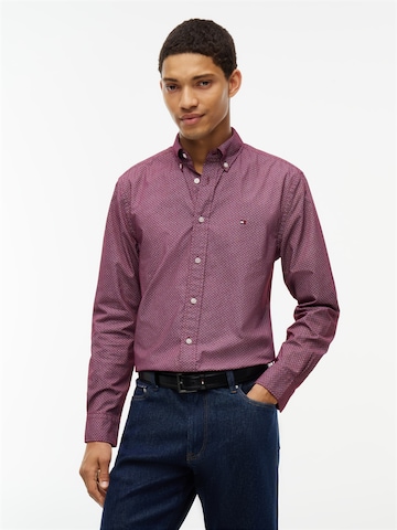 TOMMY HILFIGER Regular fit Риза в червено: отпред
