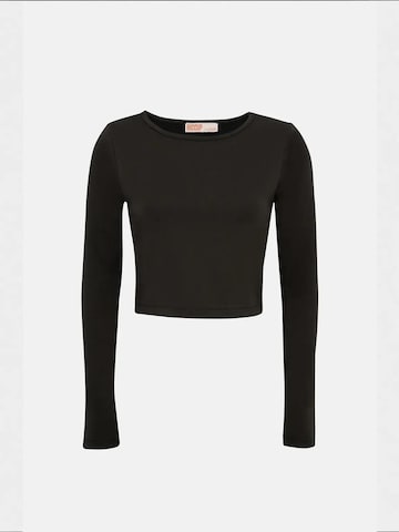 Hiccup Shirt in Black: front