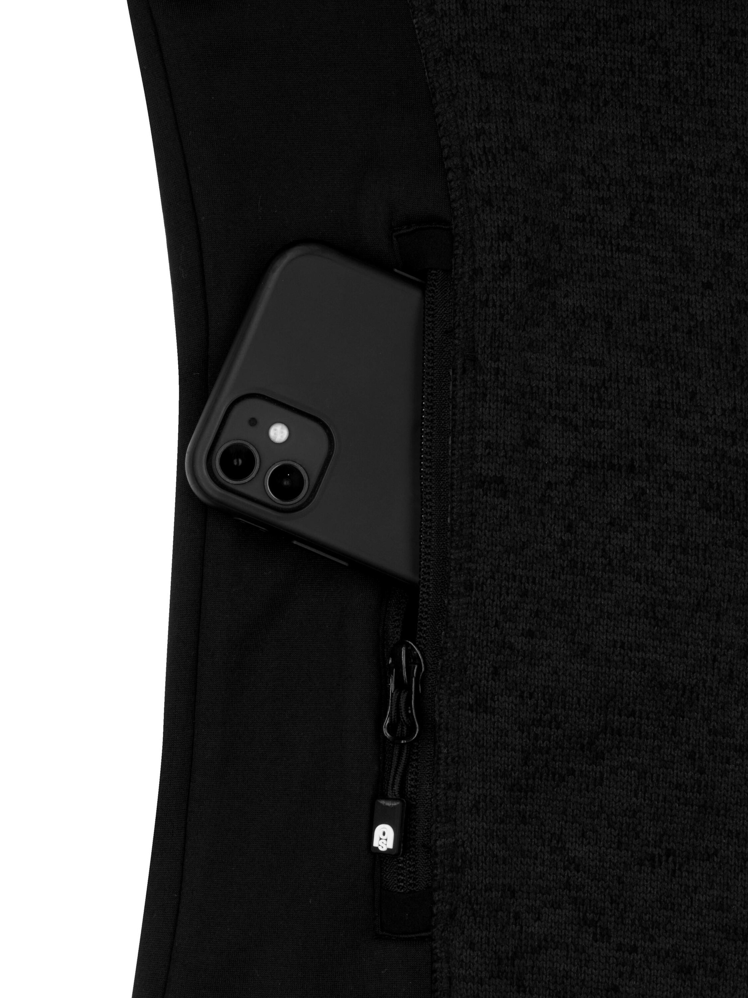 normani Vest in Black