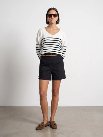 Dilvin Sweater in White