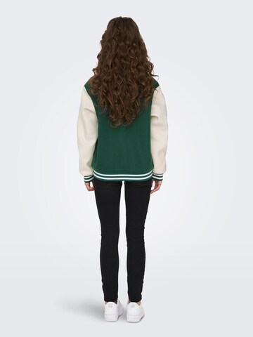 ONLY Between-Season Jacket 'SILJA' in Green