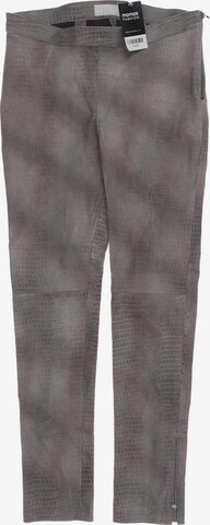 Schyia Pants in M in Grey: front