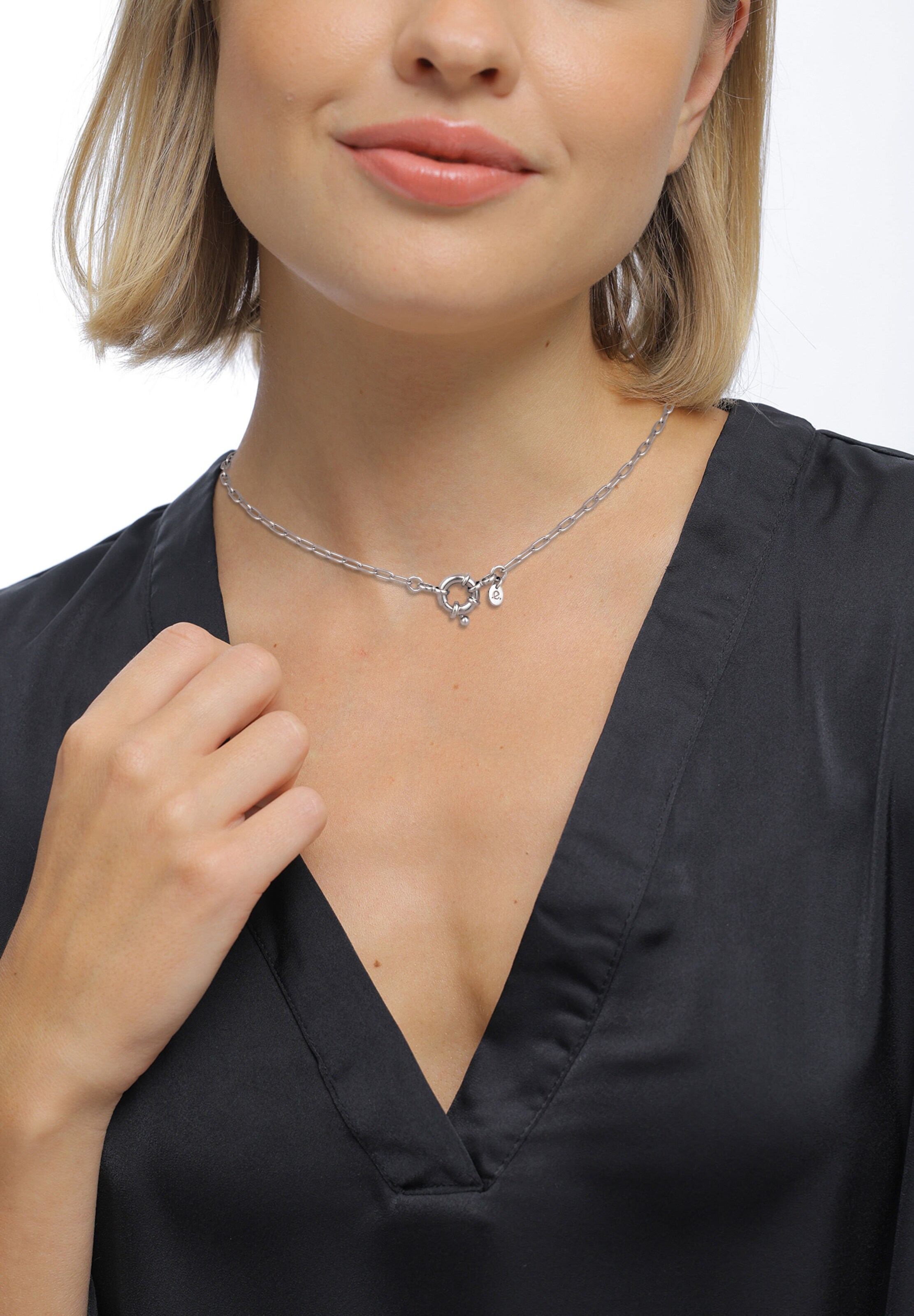 ELLI Necklace in Silver: front