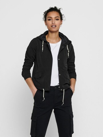 ONLY Between-Season Jacket 'Skylar' in Black: front