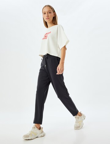 Koton Regular Broek in Zwart