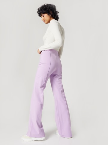 florence by mills exclusive for ABOUT YOU Flared Broek 'Spruce' in Lila