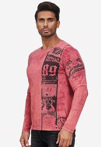 Rusty Neal Langarmshirt mit plakativem Front & Back Print in Rot: predná strana