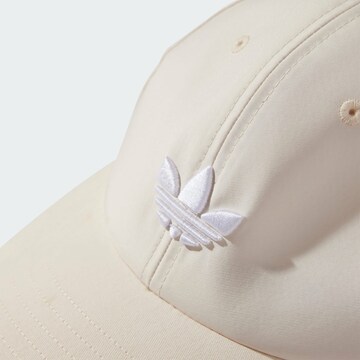 ADIDAS ORIGINALS Cap in Weiß