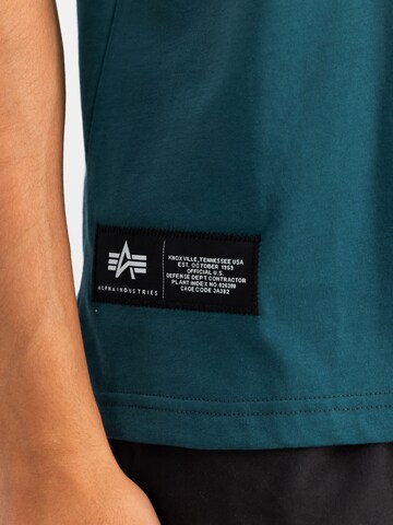 ALPHA INDUSTRIES Bluser & t-shirts i grøn