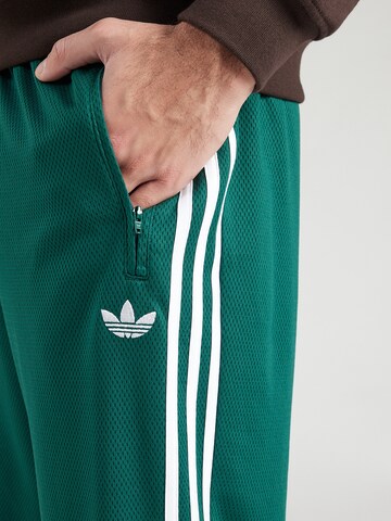 ADIDAS ORIGINALS Szabványos Nadrág 'FIREBIRD' - zöld