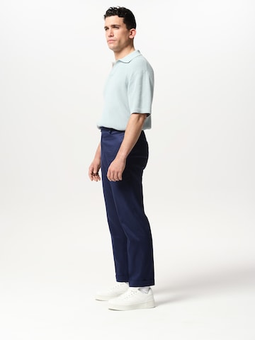 Pull-over 'Jean' ABOUT YOU x Jaime Lorente en bleu