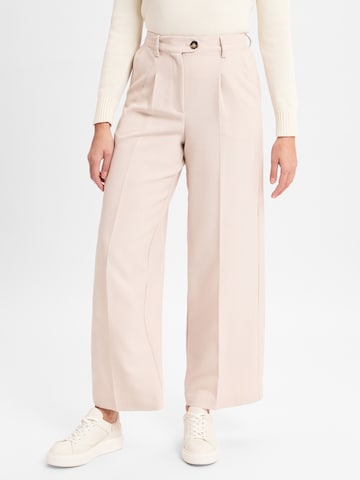 YAS Wide leg Pleated Pants 'YASSeo' in Beige: front