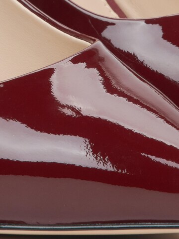Décolleté '9297-1' di Estro in rosso