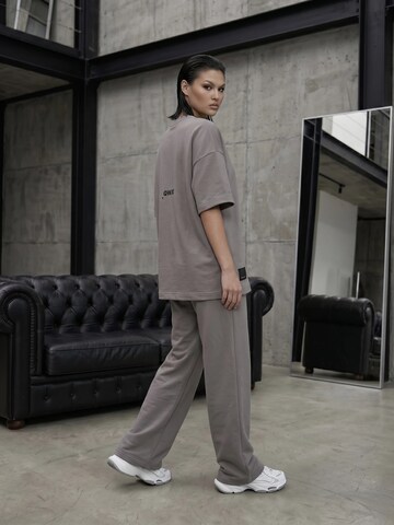QWX2 - Pierna ancha Pantalón 'Urban' en gris