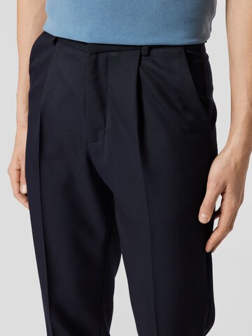 BRUUNS BAZAAR Regular Pleat-Front Pants 'Mick Dagger' in Blue