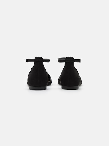 Anna Field Strap ballerina in Black