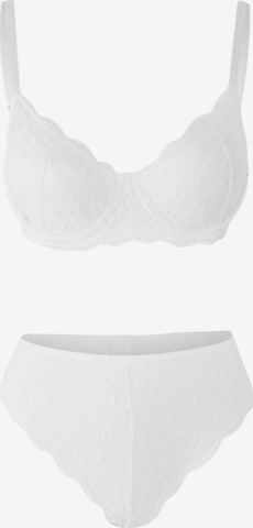 TrendyolTrokutasti Kompleti donjeg rublja - bijela boja: prednji dio