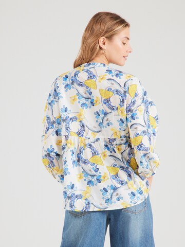 Bluză de la Emily Van Den Bergh pe alb