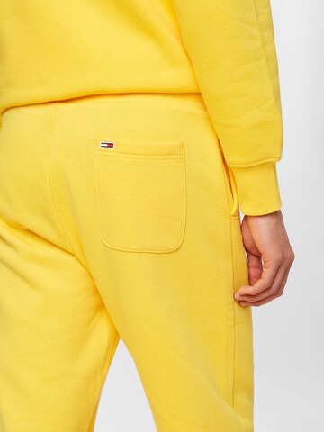 Effilé Pantalon Tommy Jeans en jaune