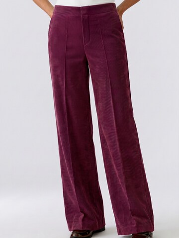 OUI Flared Pants in Red: front