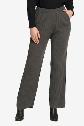 Ulla Popken Boot cut Pants in Grey: front