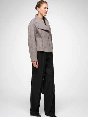 V S P Vinterjakke 'Sofia' i grå