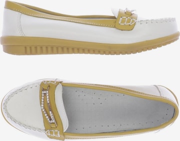 GEOX Flats & Loafers in 35 in White: front