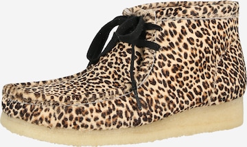 Clarks Originals Chukka-saappaat 'Wallabee' värissä beige: etupuoli