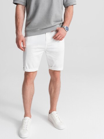Ombre Regular Chino 'W243' in Wit: voorkant