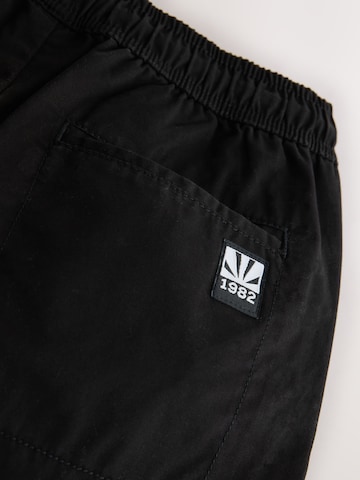 Next Szabványos Nadrág - fekete