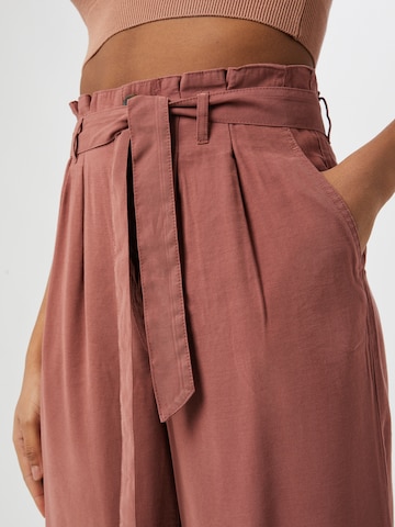 ONLY Wide leg Pleat-Front Pants 'Aminta' in Red