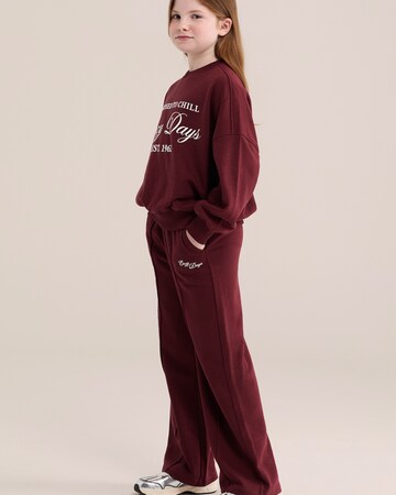 Regular Pantaloni de la WE Fashion pe roșu: față