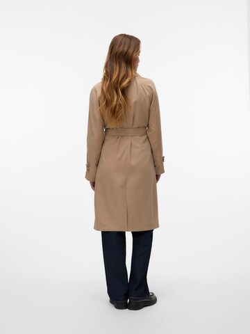 Palton de primăvară-toamnă 'VMLou' de la VERO MODA pe bej