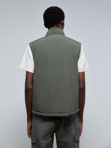 Scalpers Vest in Green