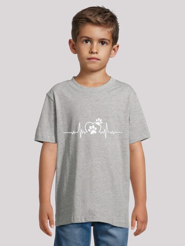 F4NT4STIC Shirt 'Heartbeat Dog Love' in Grijs: voorkant