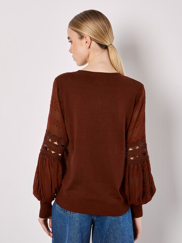 Pull-over Apricot en rouge
