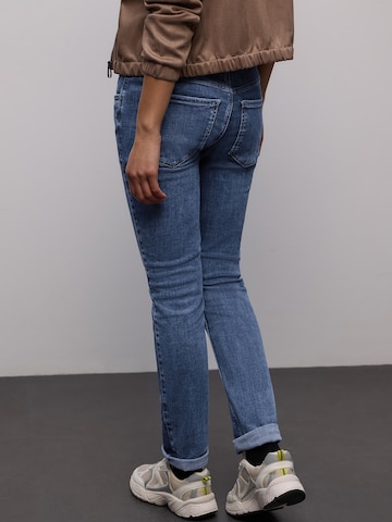 STREET ONE Slimfit Jeans 'Jane' i blå