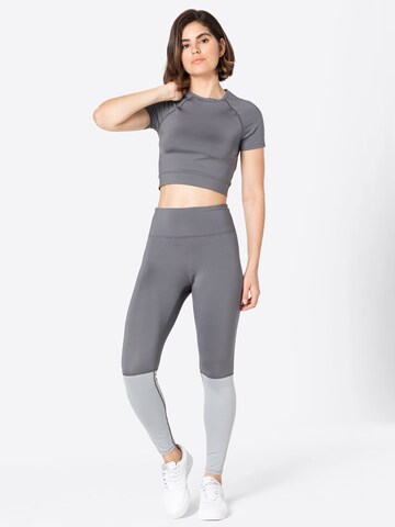 NU-IN - Camiseta 'Active' en gris