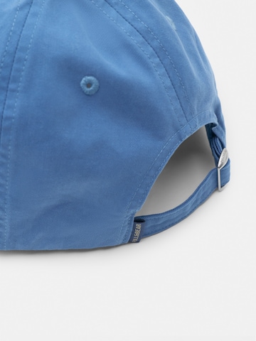 Pull&Bear Čiapka 'REAL LOCAL' - Modrá