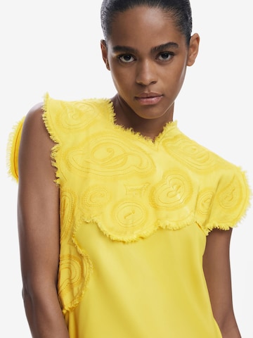 Desigual Blouse in Geel