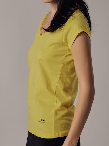 Maglietta di OWN Off With Nature in giallo