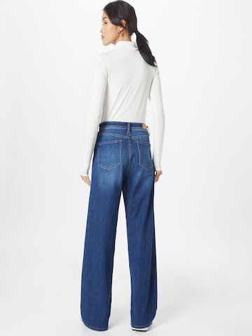 s.Oliver Wide Leg Jeans 'Suri' in Blau