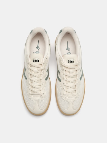 Pull&Bear Låg sneaker i beige