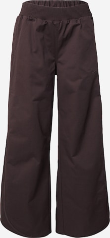 Largi Pantaloni de la Nike Sportswear pe maro: față